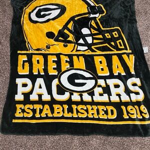 Green Bay Packers Northwest green and yellow plush throw plaid side blanket
